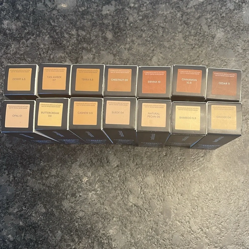 Bare Minerals Complexion Rescue Natural Matte Tinted Moisturizer 14 shades